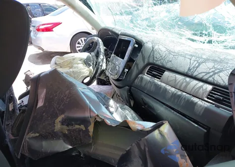 2017 Mitsubishi Outlander Se z USA, uszkodzony, nr VIN JA4AD3A31HZ041094